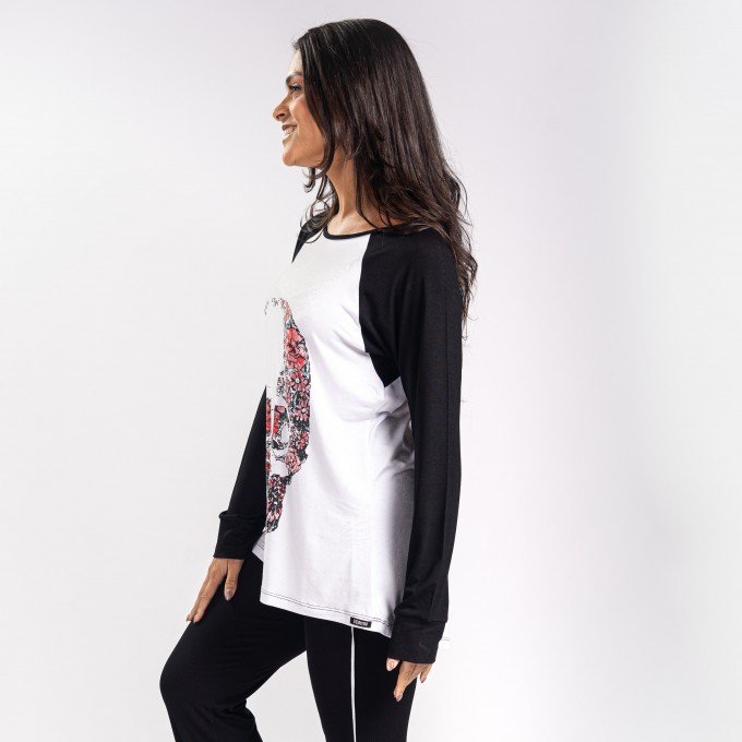 Blusa Manga Longa Raglan Skull