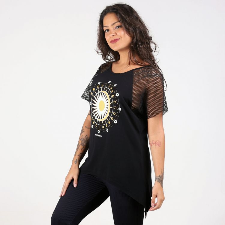 Blusa Max Recorte Tela Cosmic Balance